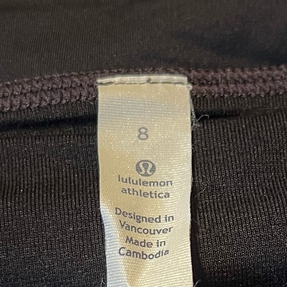 Lululemon Run Times Short *4-Way Stretch Sz 8 - Picture 8 of 10